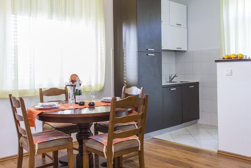 Apartment Amber Коромачно Номер фото