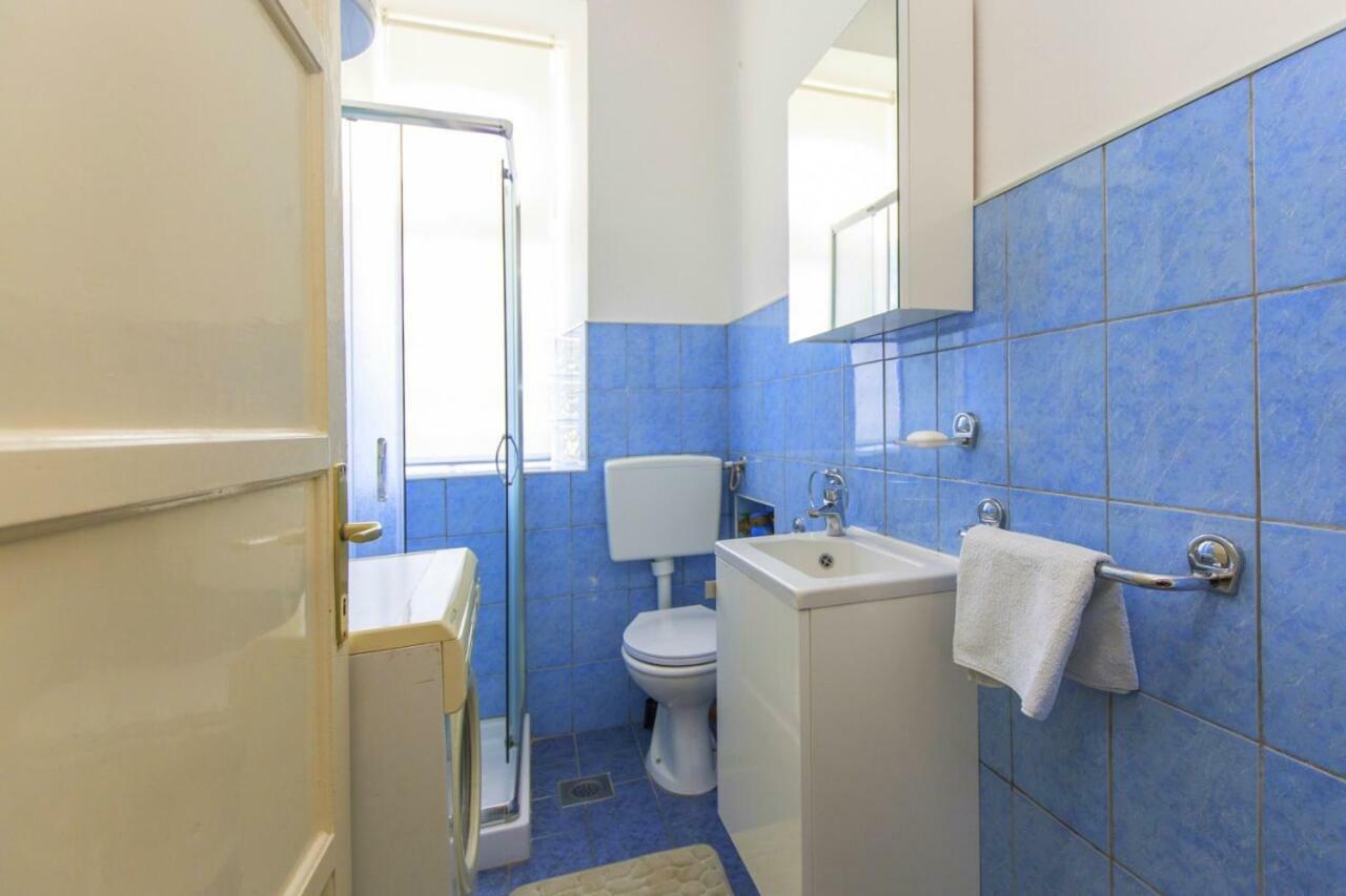 Apartment Amber Коромачно Екстер'єр фото